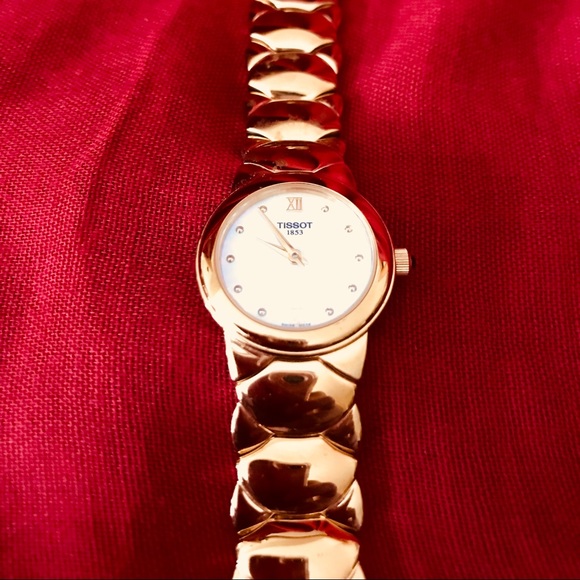 Tissot Accessories - Gorgeous Tissot Gold Watch in original box